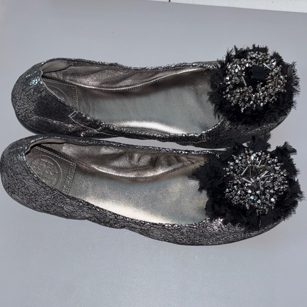 Tory Burch Crackle Leather Amelia Jeweled Crystal Bow Round toe Flats - Picture 4 of 6